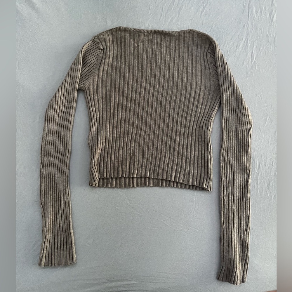 Falling Love Ribbed Sweater - Picture 2 of 4